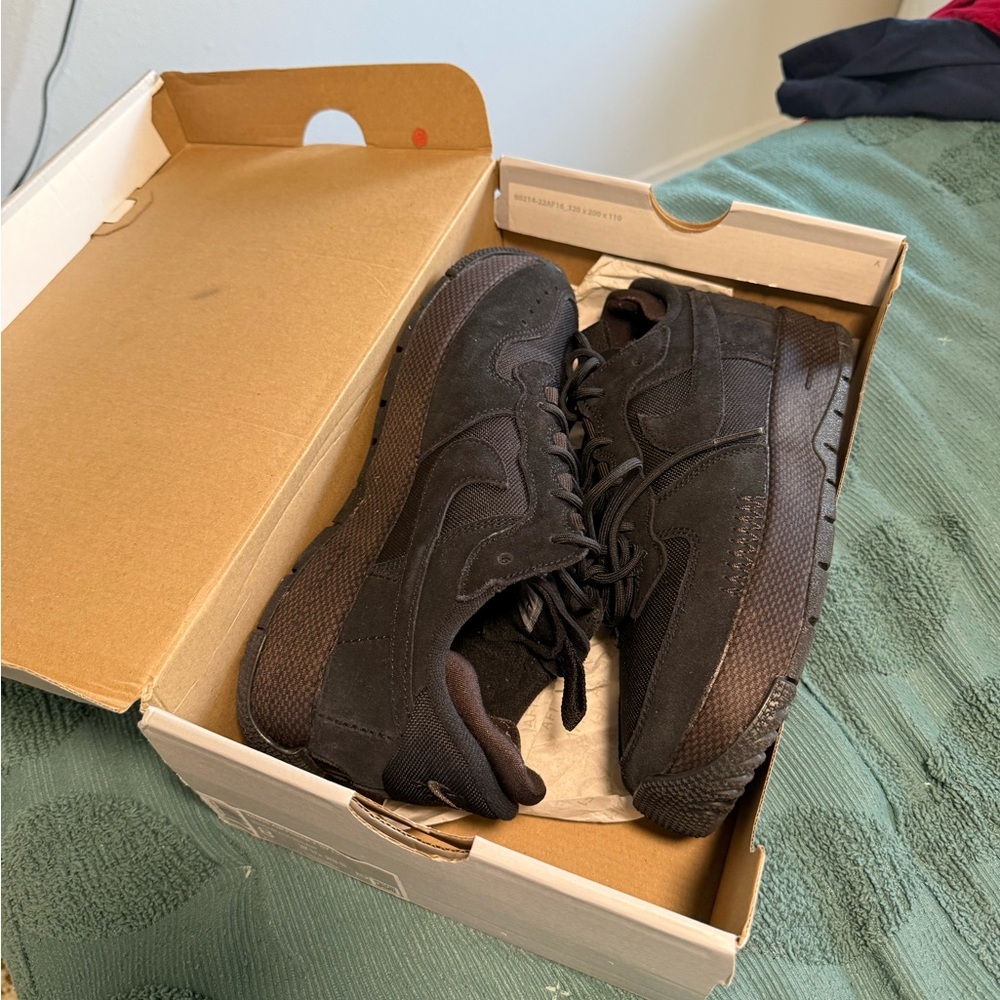 Women’s Black Air Force